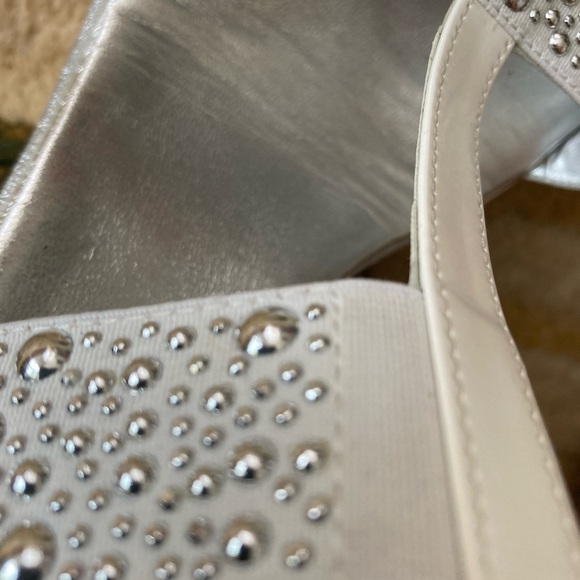 Browns wedge silver & cream sandals never worn outside made in Italy - Picture 11 of 11